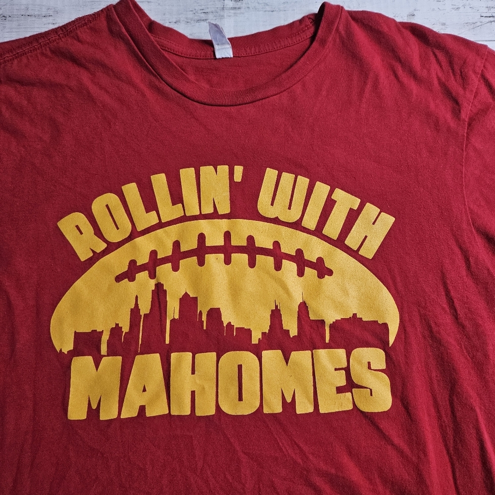 Rolling‎ With Mahomes Red Tee Size Medium KC Chiefs